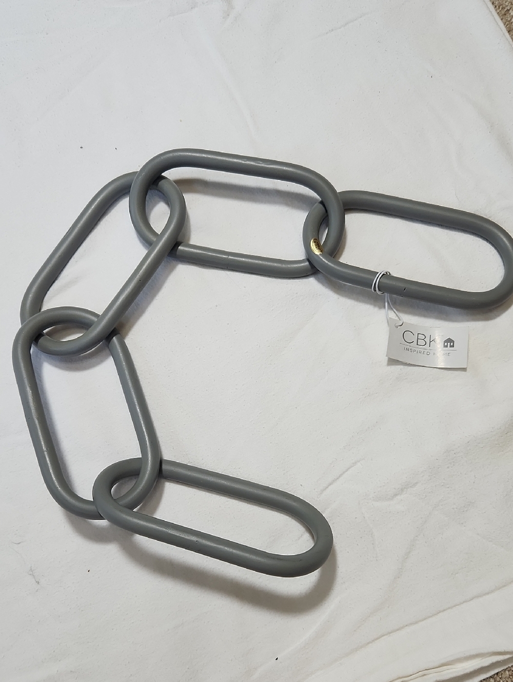 NWT. CBK Oversized  Decorative Metal Chain in Matte Gray